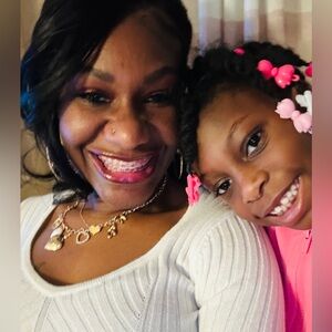 Meet your Posher, Sanovia